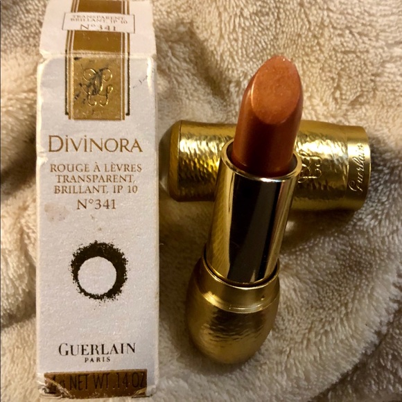 Guerlain Paris Divinora Vintage Lipstick N285